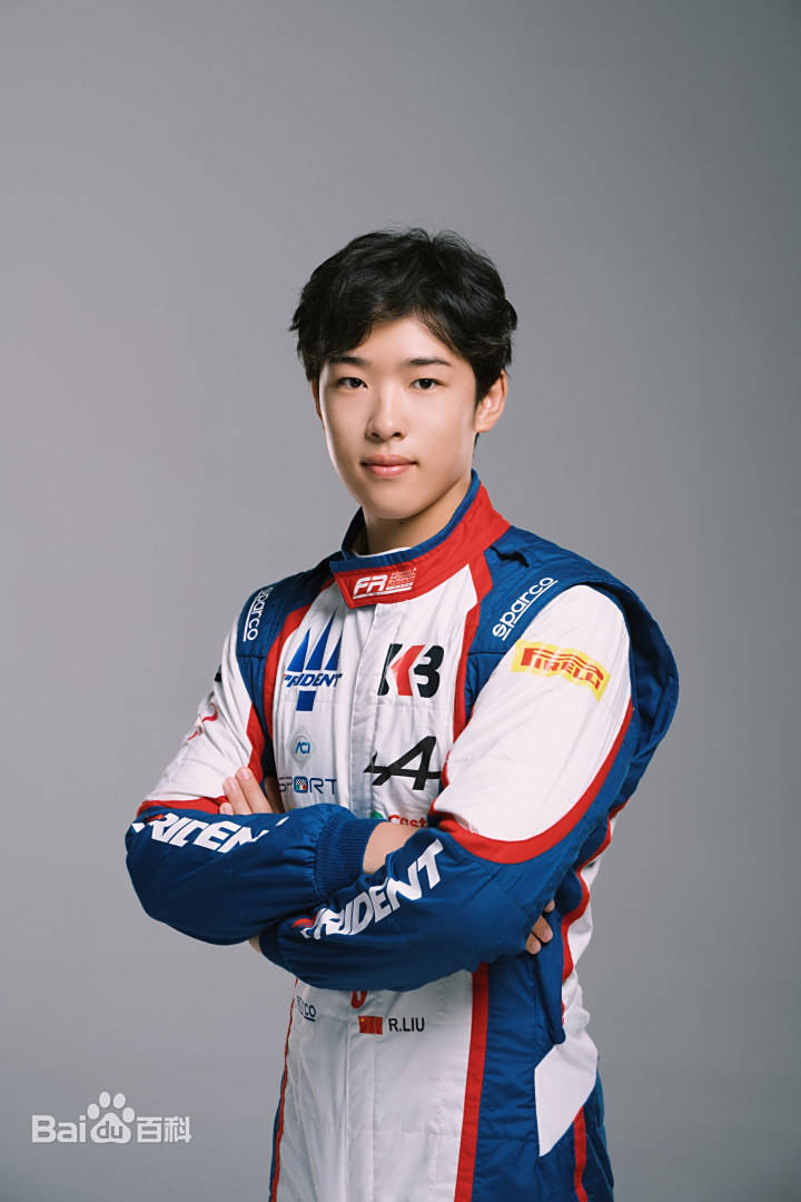 冲浪锦标赛焦点战：祁连麒麟队鏖战南城旋风队，新星闪耀。韧性与执行并存